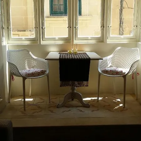 Magic In The Heart Of Old Gozo Apartment