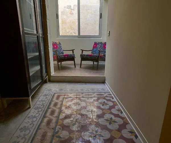 Magic In The Heart Of Old Gozo Victoria